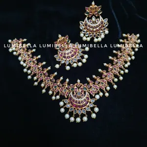 Antique Kemp Short Necklace With Chandbali Earrings