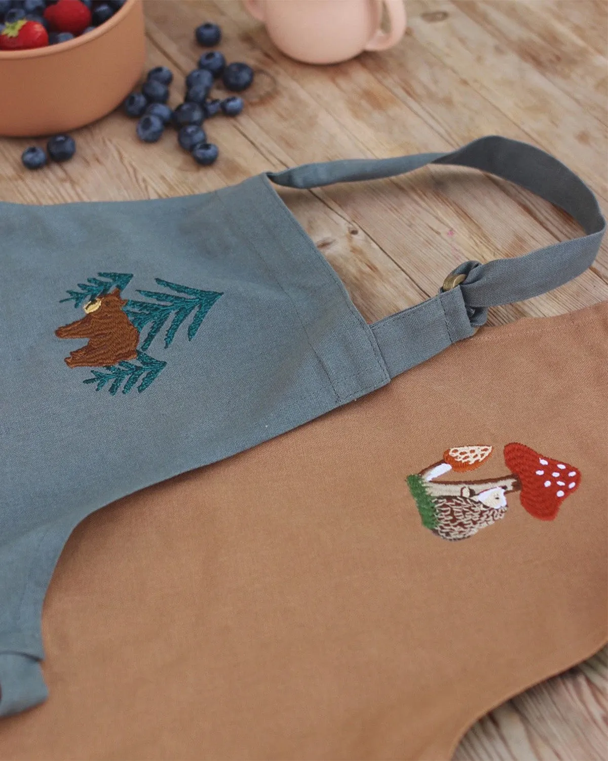 Avery Row Kid's Apron - Forest Bear