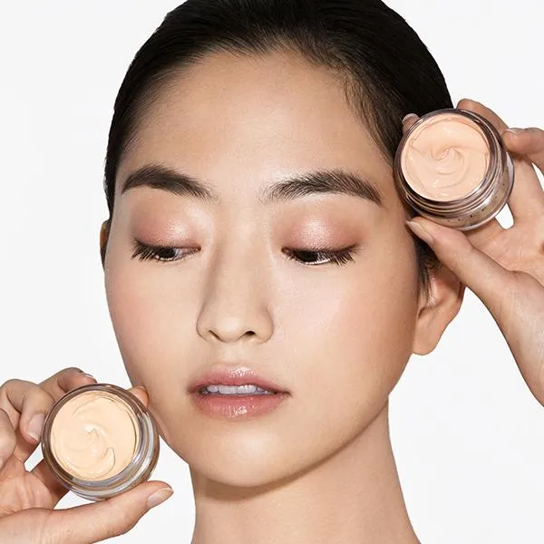 Future Skin Gel Foundation